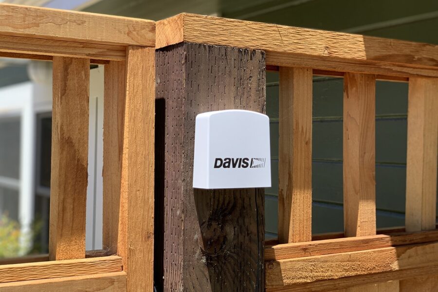 Davis Vantage Vue vs Vantage Pro2: It's a Tough Choice 11 Davis AirLink backyard 5