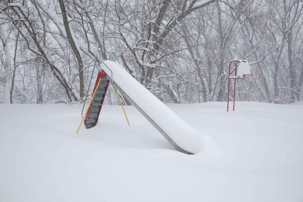 The Top 10 Snowiest Cities in the US: Syracuse is #1 5 lake effect snow in Ithaca