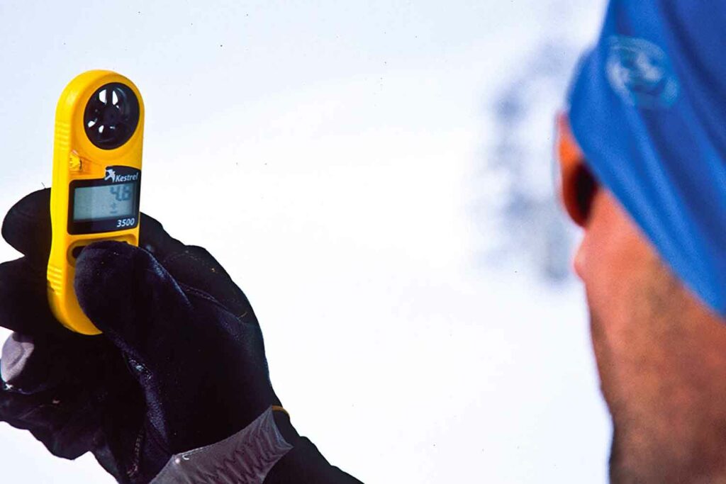 The 6 Best Handheld Weather Stations and Anemometers 1 kestrel weather meter 3500